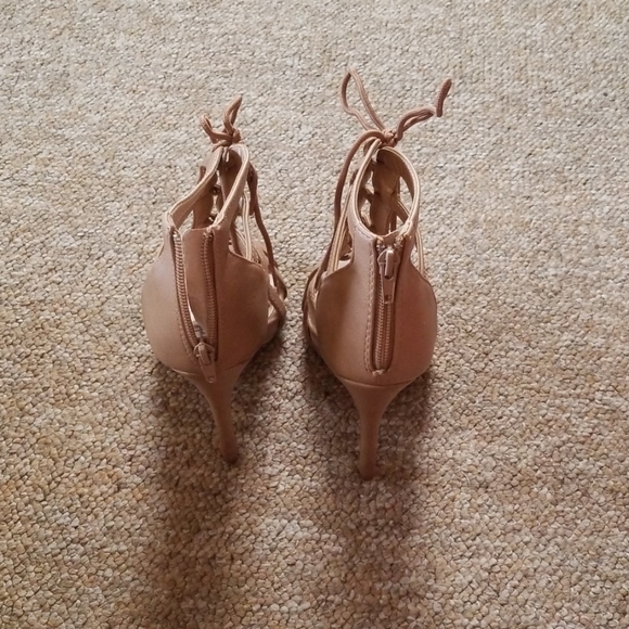 Heel good condition - Picture 5 of 6